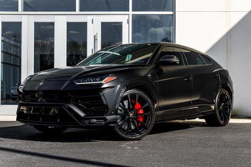 2022 Lamborghini Urus Base