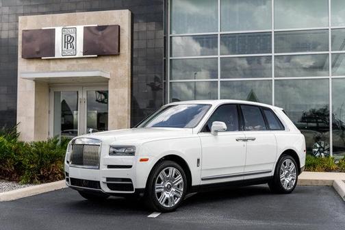White 2023 Rolls-Royce Cullinan