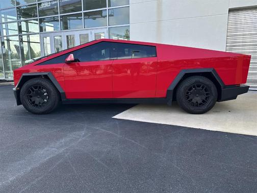 2024 Tesla Cybertruck Cyberbeast
