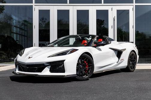 Arctic White 2023 Chevrolet Corvette Z06