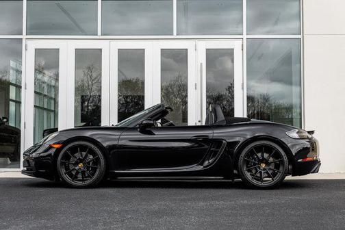 2025 Porsche 718 Boxster GTS 4.0