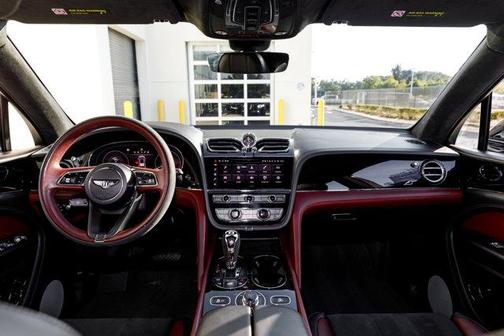 2022 Bentley Bentayga V8