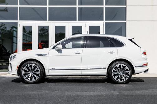 Glacier White 2023 Bentley Bentayga Azure