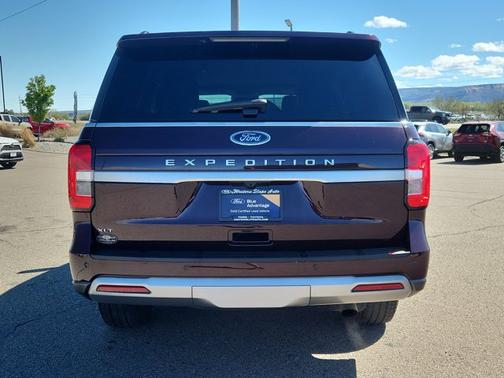 JEWEL RED MET TINTED CC 2024 Ford Expedition XLT