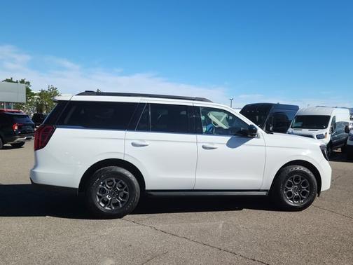 OXFORD WHITE 2025 Ford Expedition ACTIVE