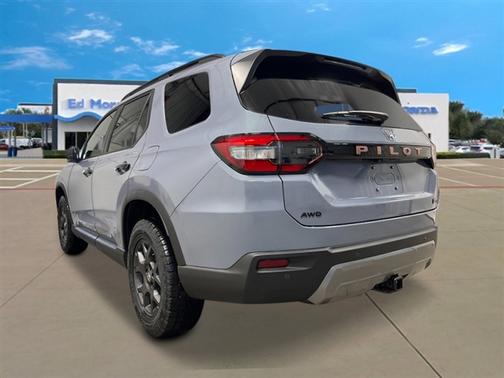 Sonic Gray Pearl 2026 Honda Pilot TrailSport