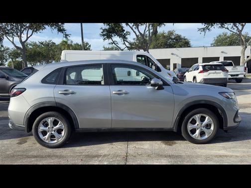Lunar Silver Metallic 2024 Honda HR-V LX