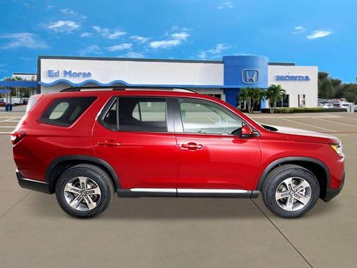 Radiant Red Metallic II 2026 Honda Pilot EX-L