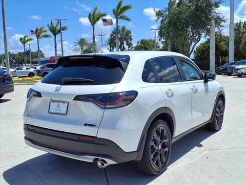 2024 Honda HR-V 2WD Sport