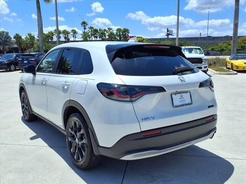 2024 Honda HR-V 2WD Sport