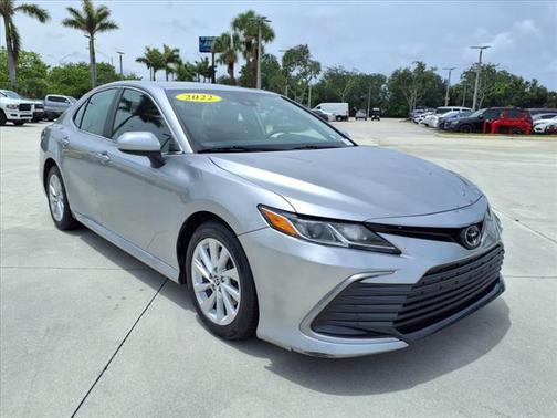 2022 Toyota Camry LE