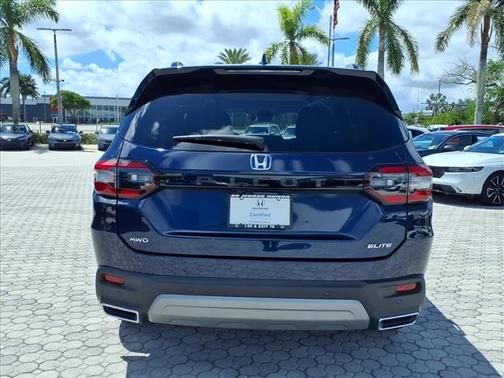 2023 Honda Pilot AWD Elite