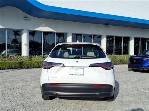 2025 Honda HR-V LX