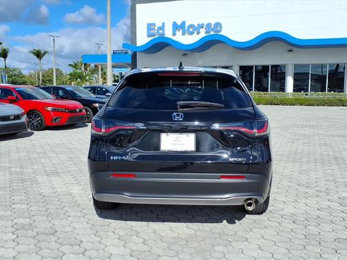 Crystal Black Pearl 2025 Honda HR-V 2WD Sport