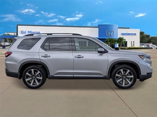 2025 Honda Pilot Touring 8-Passenger