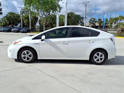White 2014 Toyota Prius One