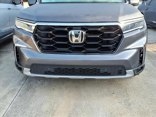 2024 Honda Pilot Touring 8-Passenger