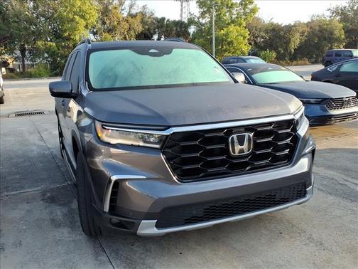 2024 Honda Pilot Touring 8-Passenger
