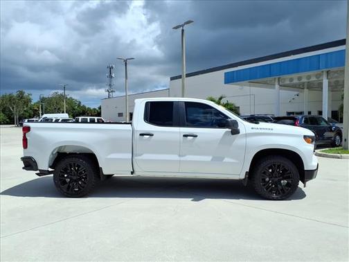 2023 Chevrolet Silverado 1500 WT