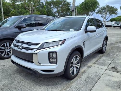 2024 Mitsubishi Outlander Sport SE