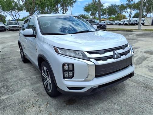 2024 Mitsubishi Outlander Sport SE