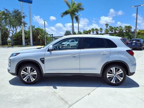 2024 Mitsubishi Outlander Sport SE
