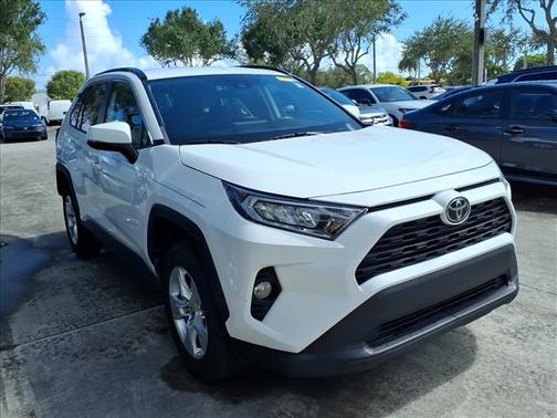 2021 Toyota RAV4 XLE