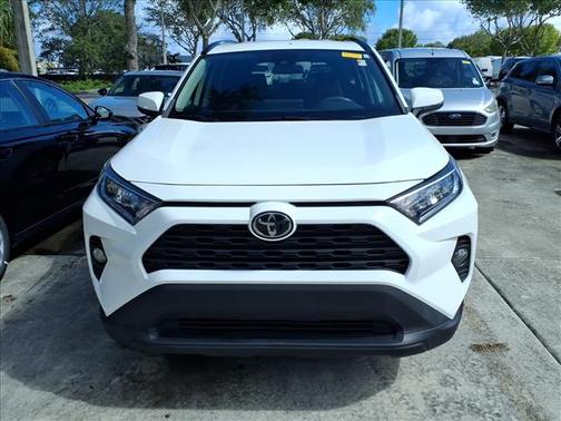 2021 Toyota RAV4 XLE