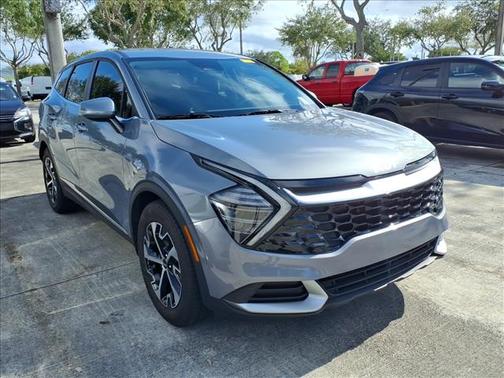 2025 Kia Sportage EX