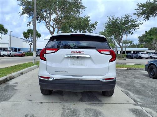 2024 GMC Terrain SLT
