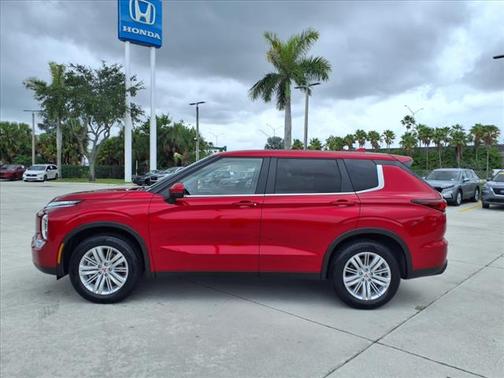 2024 Mitsubishi Outlander ES 2.5 2WD