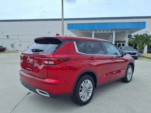 2024 Mitsubishi Outlander ES 2.5 2WD