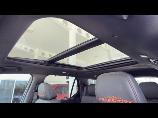 Crystal Black Pearl 2025 Honda Pilot TrailSport