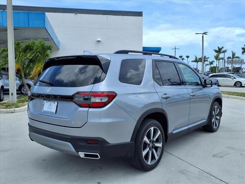 2023 Honda Pilot AWD Elite