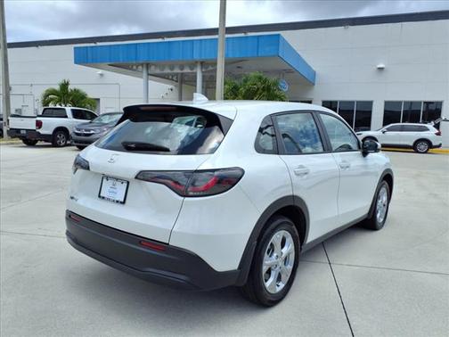 2024 Honda HR-V LX