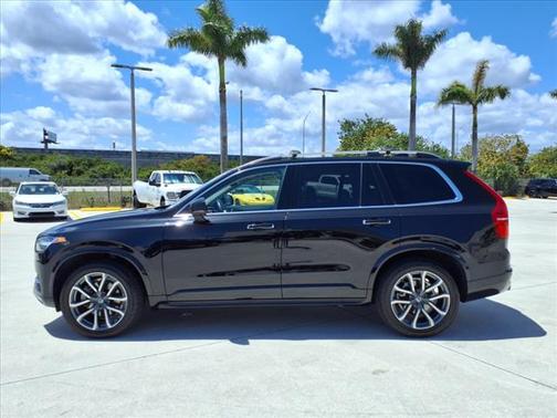 2019 Volvo XC90 T5 Momentum