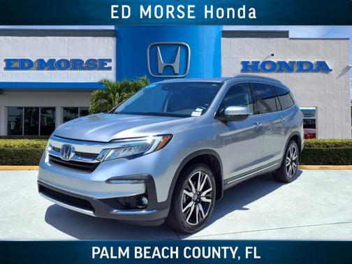 2022 Honda Pilot Touring 8-Passenger