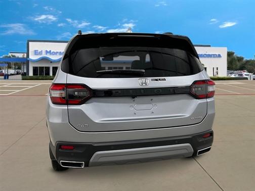 2025 Honda Pilot Touring 8-Passenger