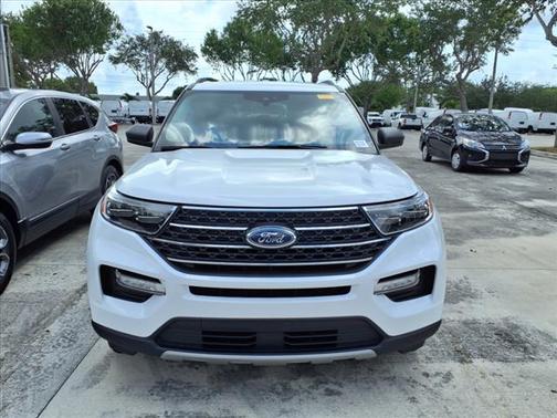 2024 Ford Explorer XLT