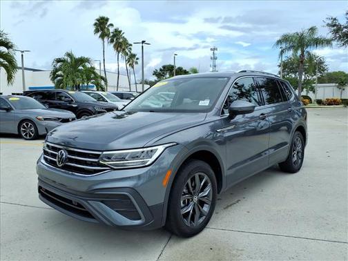 2023 Volkswagen Tiguan 2.0T SE