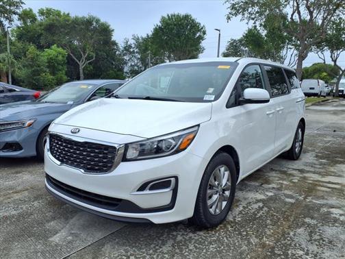 2020 Kia Sedona LX