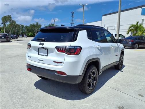 2024 Jeep Compass Trailhawk