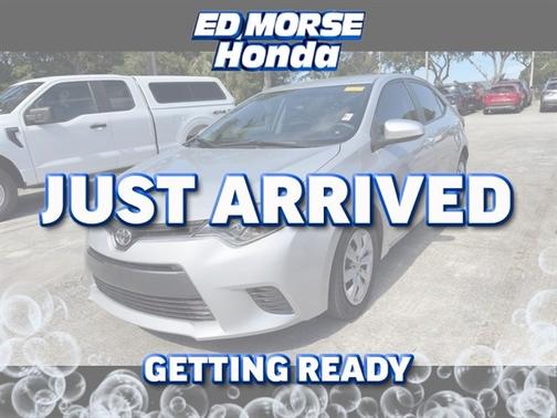 Classic Silver Metallic 2015 Toyota Corolla LE