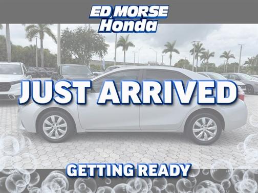 Classic Silver Metallic 2015 Toyota Corolla LE