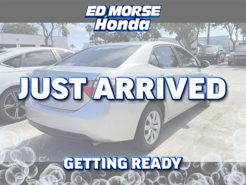 Classic Silver Metallic 2015 Toyota Corolla LE