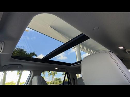 Platinum White Pearl 2024 Honda Pilot Touring 8-Passenger