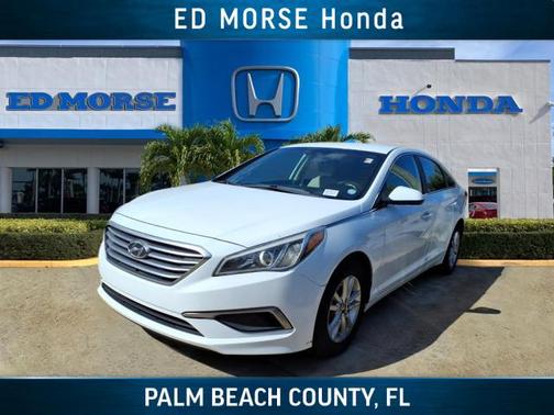 2017 Hyundai SONATA SE