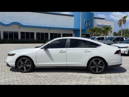 Platinum White Pearl 2024 Honda Accord Hybrid Sport
