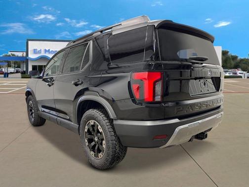 Bk/Raven Black 2026 Honda Passport AWD TrailSport Elite