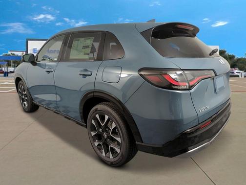 Nordic Forest Pearl 2027 Honda HR-V EX-L
